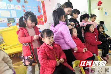 教师自荐信,教师自荐信范文