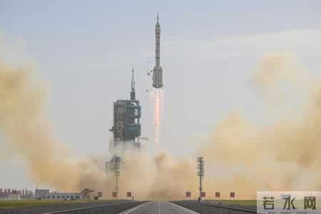 的那一刻半命题作文600字初一