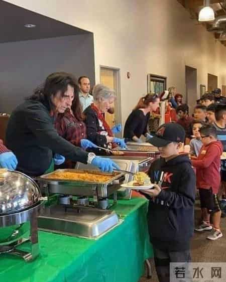 圣诞故事,寒冷的冬天，还好有这一波跟圣诞有关的治愈小故事