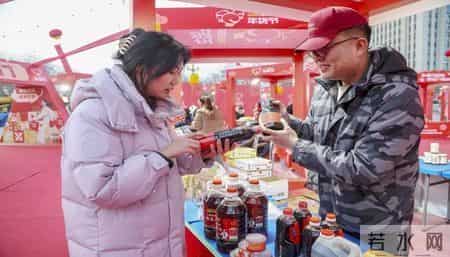 “昼夜双主场” 宁夏大武口年货大集带来全天精彩