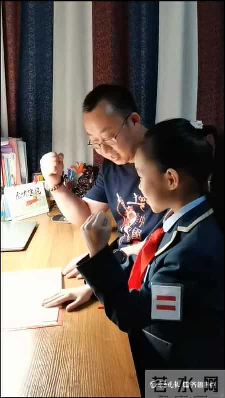 一个好爸爸,我有一个好爸爸｜上小学的女儿表白：感恩老爸，给我无可替代的爱