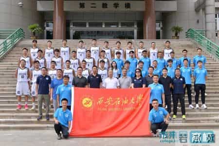 运动会主持词,运动会主持词现在向我们走来的