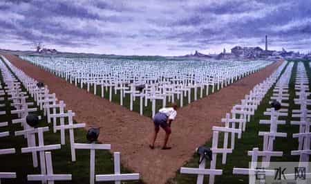 性暗示，官僚讽刺，长大后我才弄明白《三毛从军记》里的那些隐喻