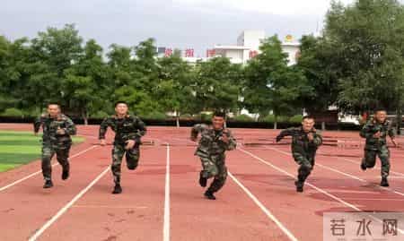 班长，有些话我想对你说……