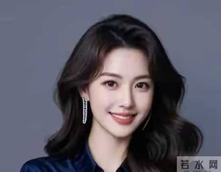 她在等待,一个女人发出这5个信号，别装傻！她在等你主动破冰