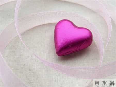 做个单纯的人，走一段幸福的路