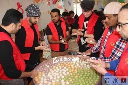 百里挑一两倾心 ,打一字,百里挑二是什么字