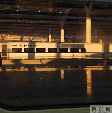 也许这就是未来世界,也许这就是未来世界钢琴怎么弹的