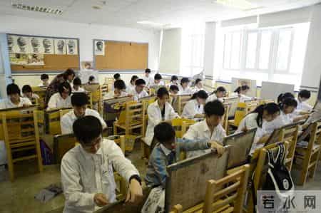 毕业卡片,@闵行毕业的你:十年前的手写卡片,“今日闵行”喊你来领!