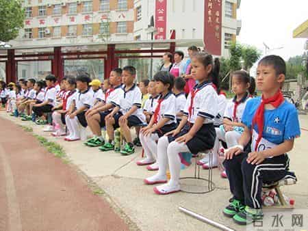 平谷八小召开第十届全校师生春季运动会