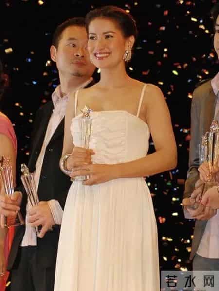 时髦办 - 据说她是本世纪泰国最伟大的女演员？