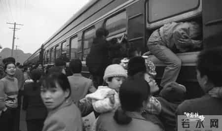 有数｜15年列车运行图数据，见证春运高铁变迁