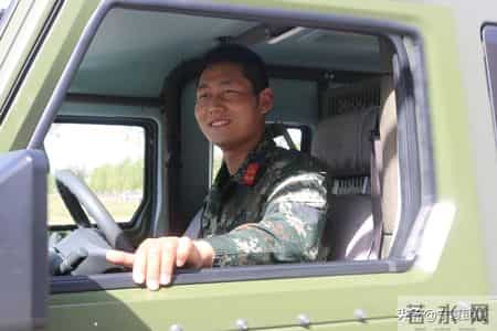 班长申请书,我身边的共产党员丨只做最精的汽车兵