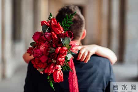 结婚典礼新郎讲话,新郎婚礼致辞的十大经典范例，记得收藏待用