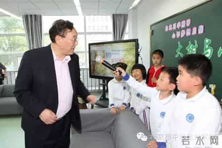 小苗与大树的对话教案,大树与小苗的对话