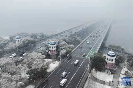 雪中即景作文,雪中即景作文350字