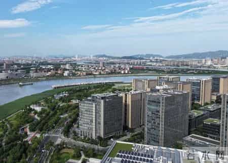 楼面价15669元-㎡ 宁波轨交竞得宁波梅墟板块低密宅地