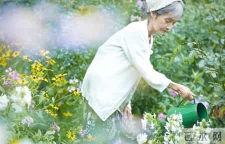 居心叵测的单身女