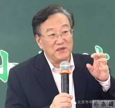 小苗与大树的对话教案,大树与小苗的对话