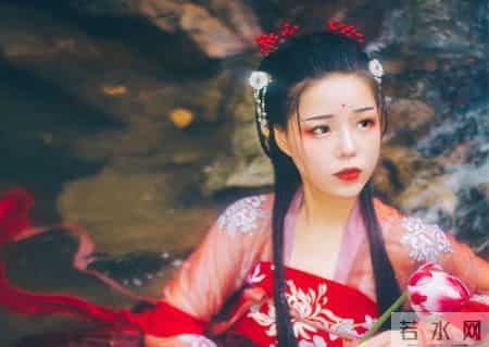 螳螂捕蝉黄雀在后的故事