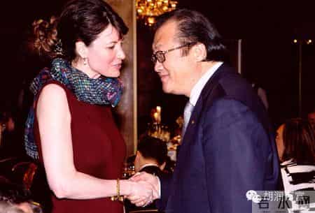 圈子 - 胡润百富竟把春晚带到了伦敦！