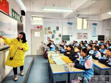 家长学校教案,凝心聚力促进步 家校共育话成长——瑞泉初级中学“家长进课堂”活动（一）