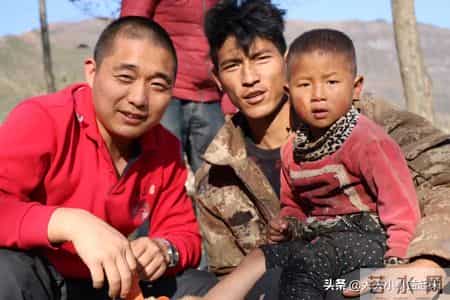 张晓林烈士简介,大凉山公益人张晓林：五年磨一剑