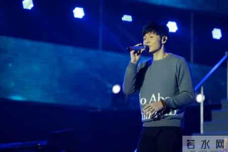 萌多情侣网,情侣最佳反差萌：杨丞琳的双眼皮，比李荣浩的眼睛还要大！