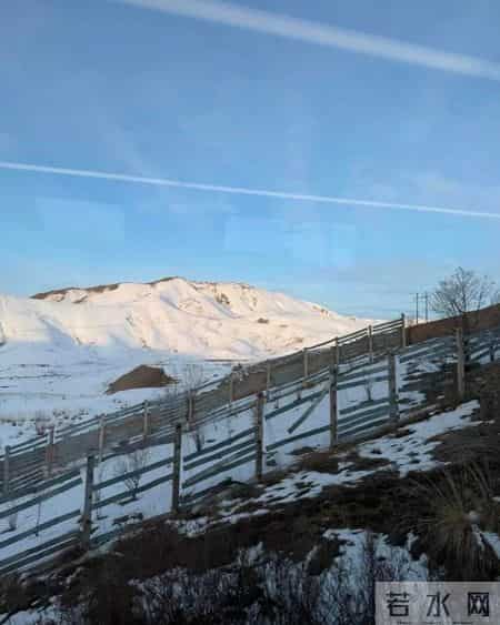 也许这就是未来世界,也许这就是未来世界钢琴怎么弹的