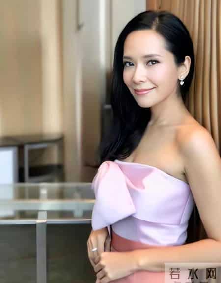 郭羡妮的身材线条港风美人的极致诱惑