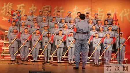 郑州中原一中实验学校：红歌携历史同行 青春与时代共舞