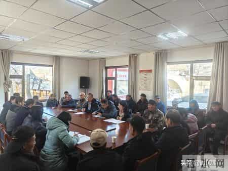 南啣啊宝——榆中县张家寺村年终工作总结大会纪要