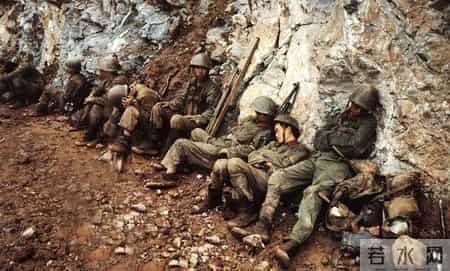 中越战争之伤亡：解放军伤亡27000人，越南称6万人，三万去哪了？