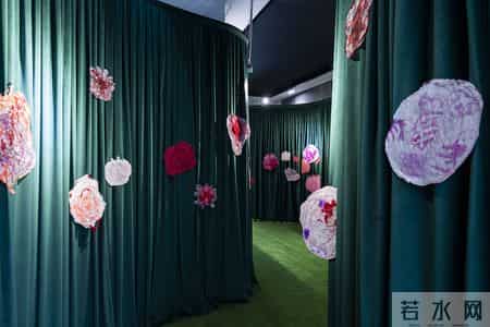 爱在身边,爱在身边作文300字三年级