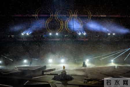 巴黎奥运会闭幕式回顾,未来舞台上演“星际穿越之旅” 多图回顾巴黎奥运会闭幕式