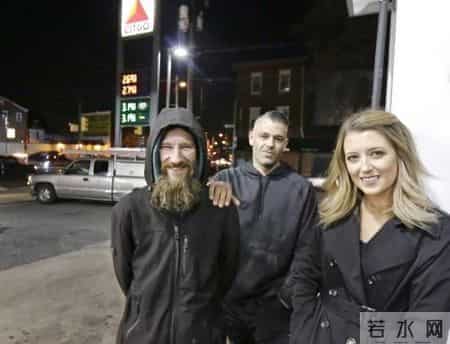 美国情侣以流浪老兵为名众筹40万美元 老兵却依然流浪