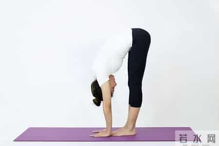 睡前做这六个瑜伽拉伸动作，不仅改善睡眠，还能瘦身助眠！