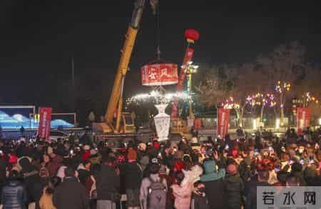 “昼夜双主场” 宁夏大武口年货大集带来全天精彩