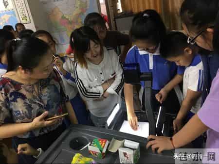 春暖2012特殊家长会,特殊时期,特殊的家长会