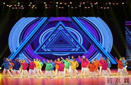 【我和春晚的故事】那个冬天，我们共同开启了第一场春晚