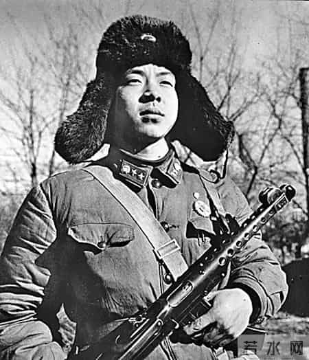 雷锋作文400字,雷锋：不朽的精神丰碑