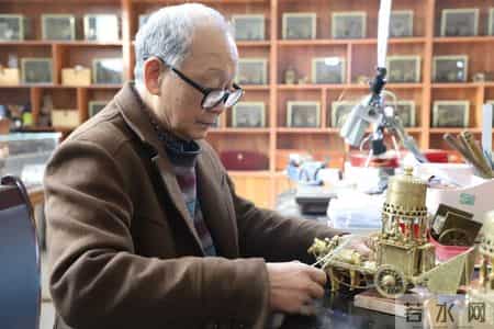 我们都会错伴奏,陕西铜川王益区：藏在千灯与烟火里的“非遗马”