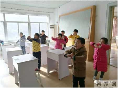 2017元旦快乐,中秋念师恩 - 两个老师和八个学生