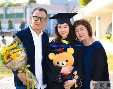 我是真的很有钱,“欢喜哥”许绍雄：不装了，我真的很有钱，演员只是副业