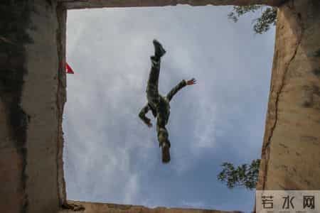 班长，有些话我想对你说……