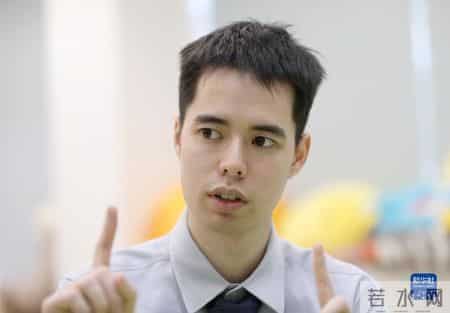 黄泽江的选择：“香港才是我的家”