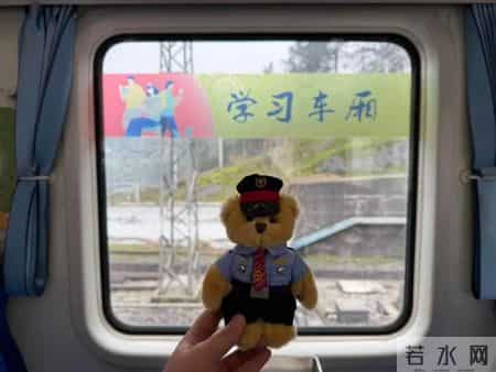 也许这就是未来世界,也许这就是未来世界钢琴怎么弹的