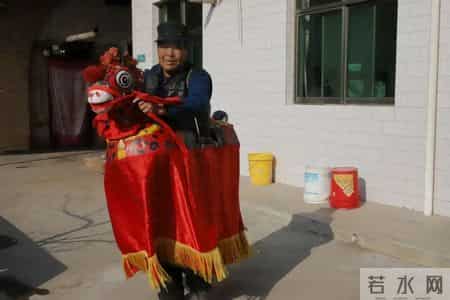 我们都会错伴奏,陕西铜川王益区：藏在千灯与烟火里的“非遗马”