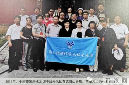 楼兰的忧郁读后感,乡情悠悠寄芳华