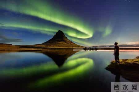 《一堂最精彩的实验课》，老师用戒指做实验，作文和老师都很精彩